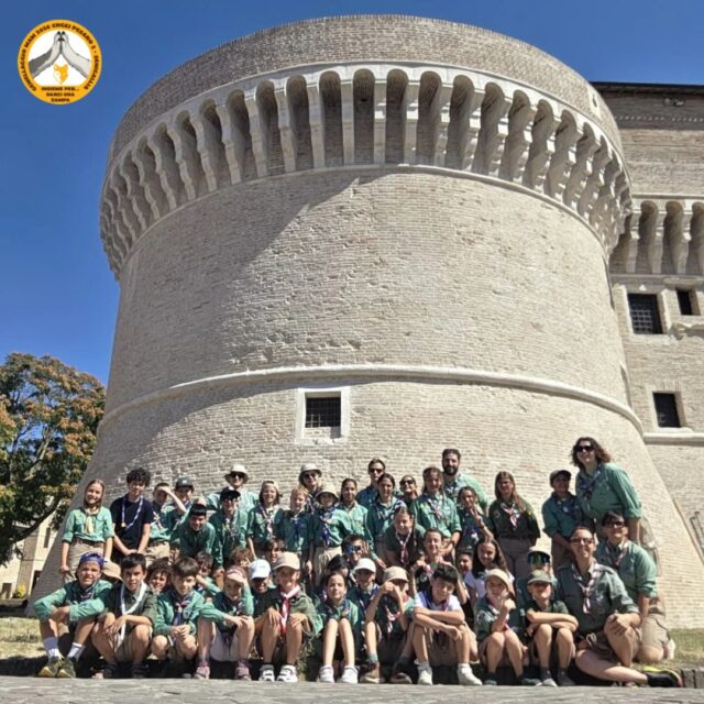 GEMELLAGGIO BRANCO PS2 - INSIEME PER... DARCI UNA ZAMPA! 🐾

Ieri è stata una giornata davvero speciale ☀️

I lupetti e le lupette del Branco “Popolo libero” del Gruppo 2 della Sezione CNGEI di Pesaro e del Branco “Colline di Seeonee” si sono incontrati a Senigallia per scoprire insieme la città e condividere tanti momenti di collaborazione e divertimento per conoscersi e giocare come fratelli e sorelle di tana 🐺

Il nostro tempo insieme non è finito qui, arrivederci a settembre! ✌🏼

#CNGEI #gemellaggio #BrancaL